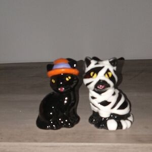 Witch Cat & Mummy Cat Halloween Salt & Pepper Shakers